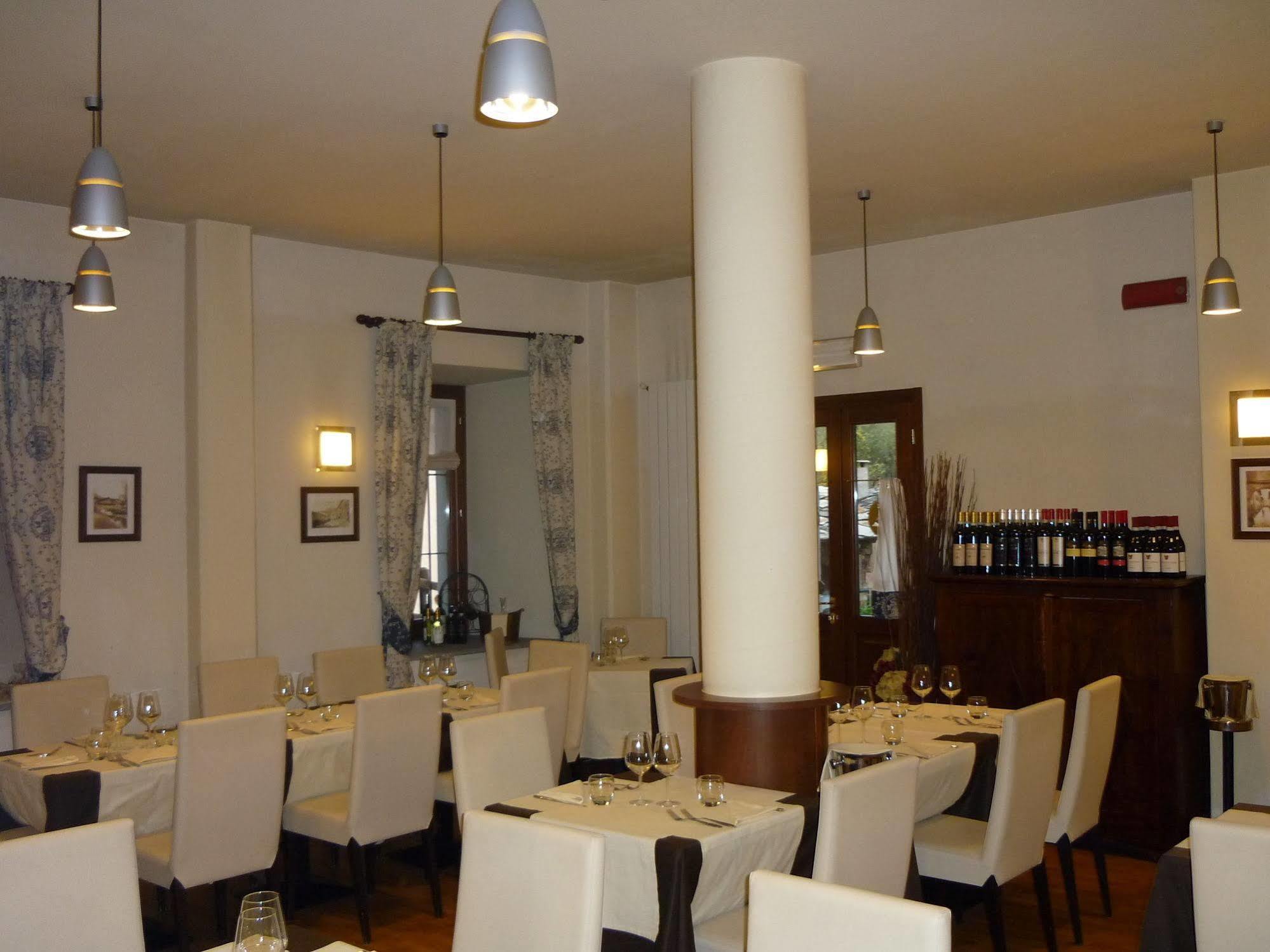 Hotel Oberje Dla Viere Улкс Екстериор снимка